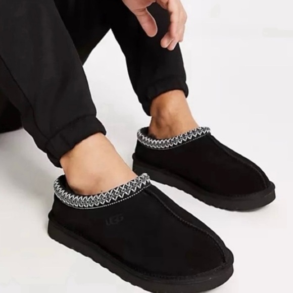 UGG Other - UGG Pre-Owned Men's Tasman Slipper Black Size 15